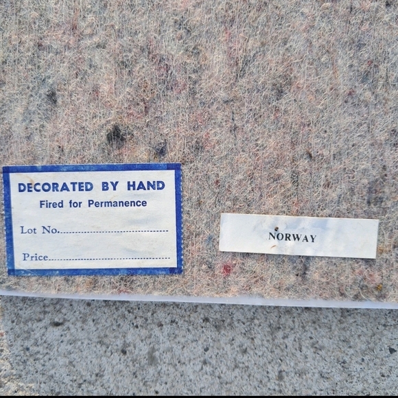 Floral Decorative Tile with Danish Text - Picture 4 of 4